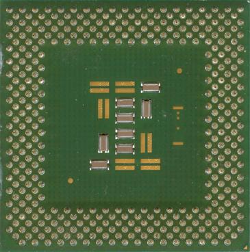 Intel Pentium III 933 (back side)