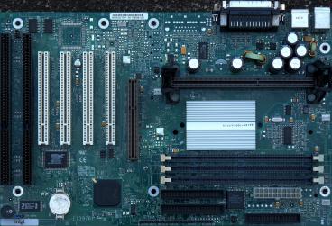 Intel SE440BX-2 (front side)